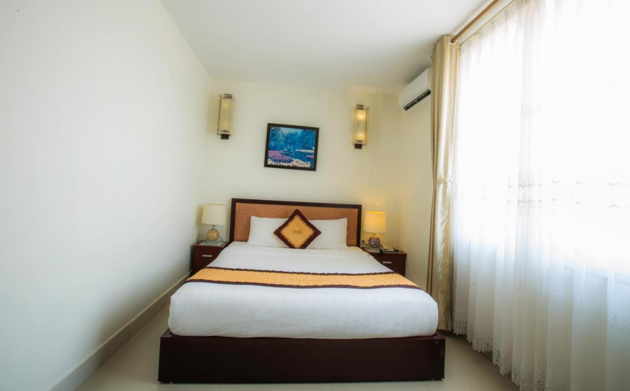 Luxe Hotel Dong Hoi Exterior photo